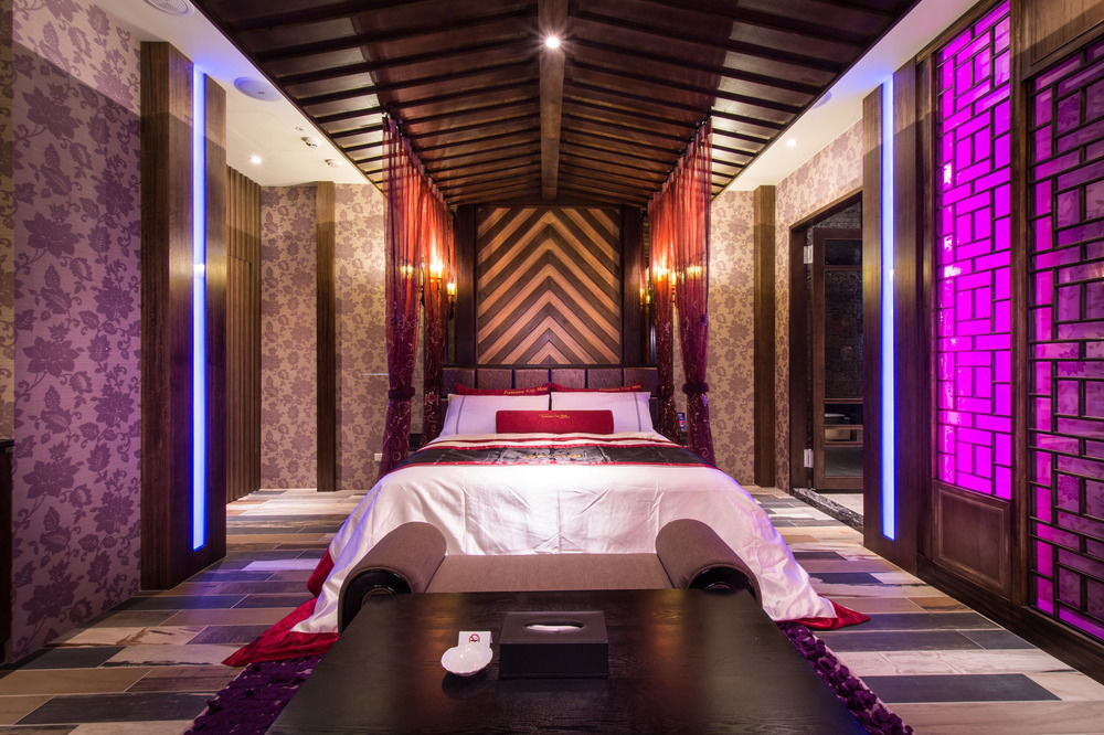 Forbidden City Motel Тайджун Екстериор снимка