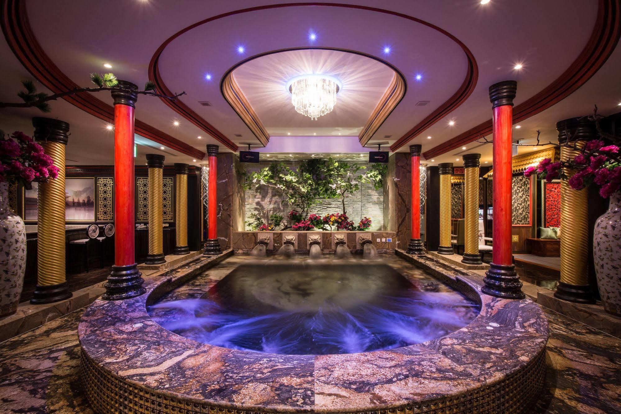 Forbidden City Motel Тайджун Екстериор снимка
