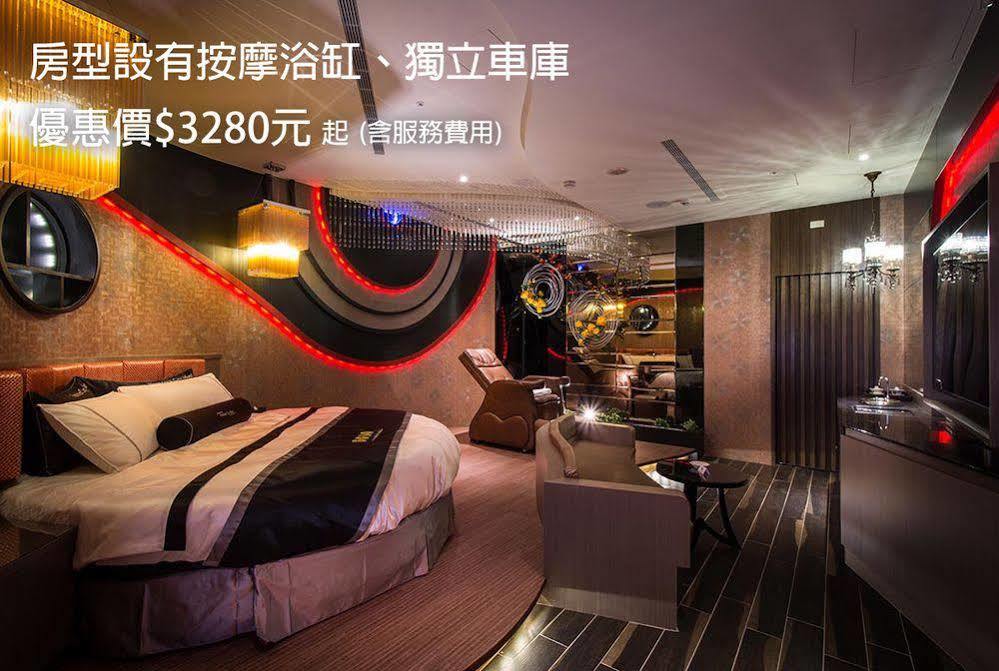 Forbidden City Motel Тайджун Екстериор снимка