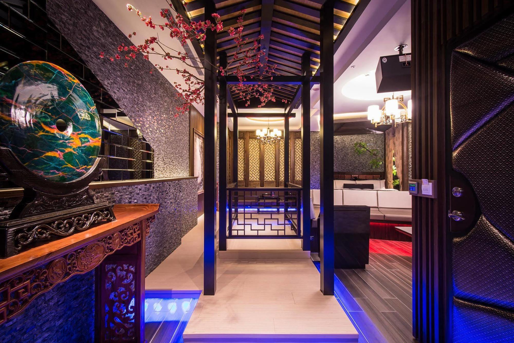 Forbidden City Motel Тайджун Екстериор снимка
